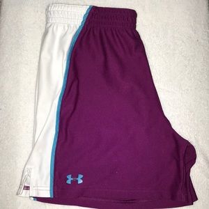 Under Armor MD Loose Heat Gear Shorts